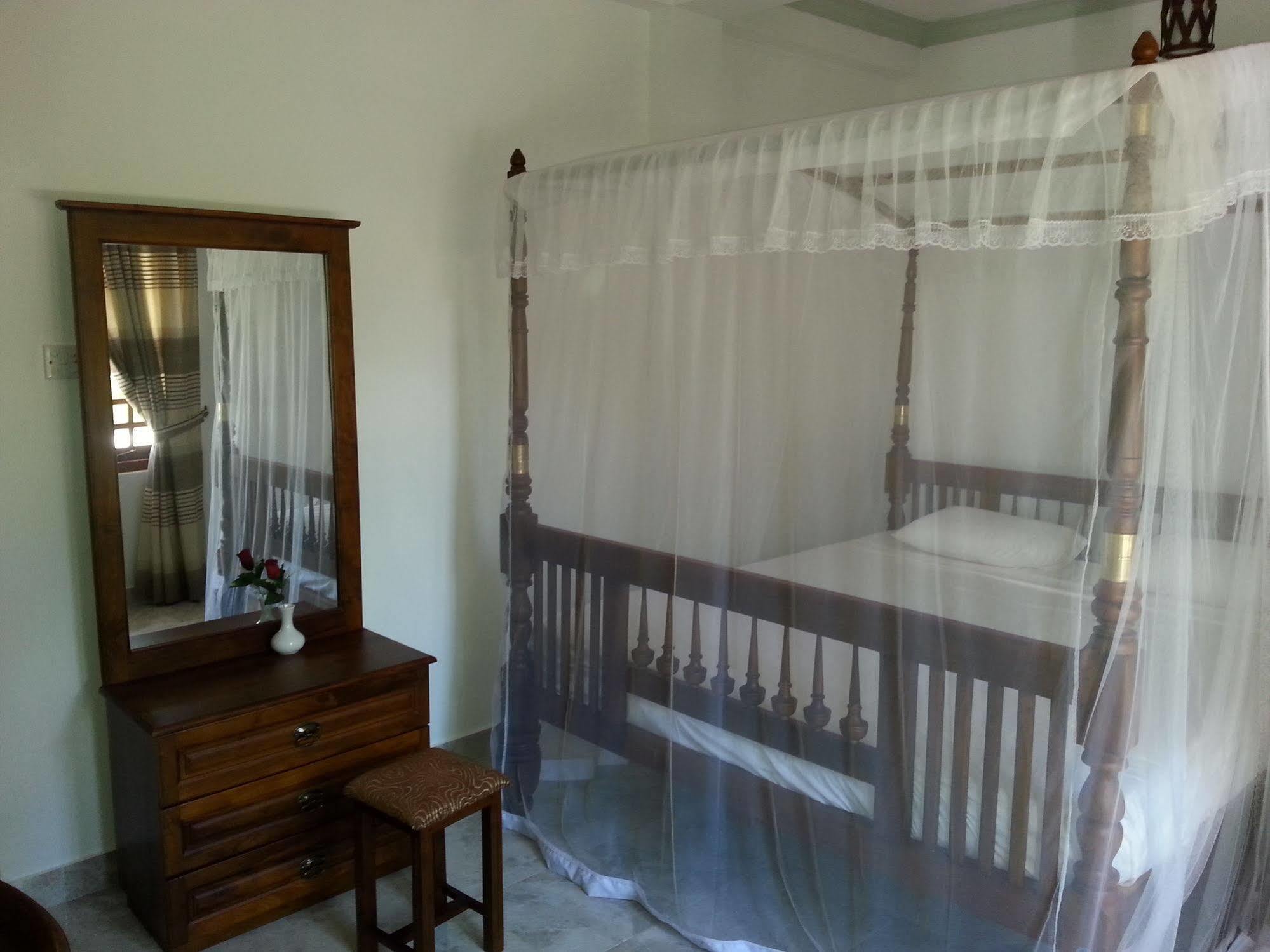 Supun Villa Bentota Bagian luar foto